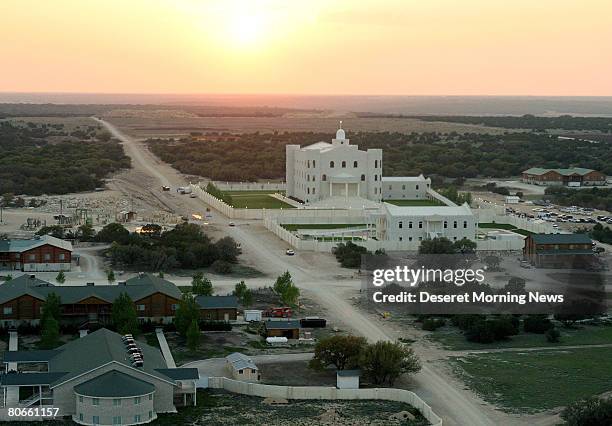 476 fotos e imágenes de Iglesia Fundamentalista De Jesucristo Y Los Santos De Los últimos Días - Getty Images 476 fotos e imágenes de Iglesia Fundamentalista De Jesucristo Y Los Santos De Los últimos Días - Getty Images