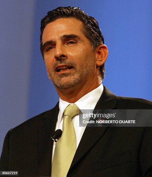 Photo taken on April 3, 2008 in Asuncion showing the candidate for next April 20th election in Paraguay Pedro Fadul of the Patria Querida party,...