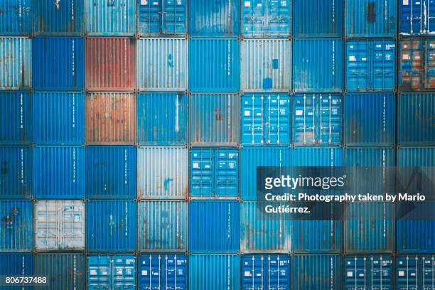 cargo containers - container stock-fotos und bilder