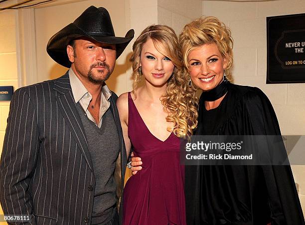 Singers Tim McGraw, Taylor Swift and Faith Hill seen backstage during the 2008 CMT Awards at Curb Event Center at Belmont University on April 14,...