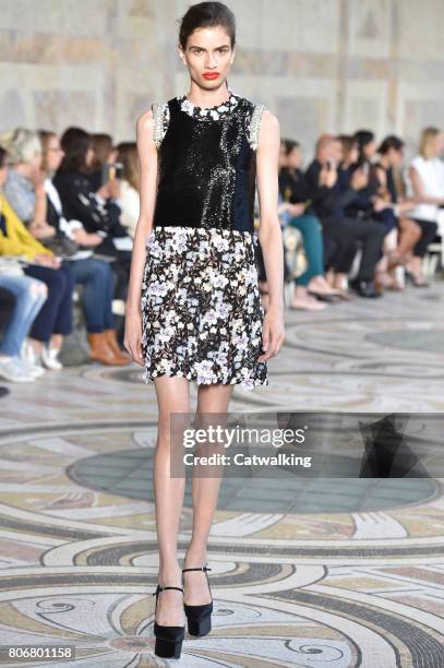 Model walks the runway at the Giambattista Valli Autumn Winter 2017 fashion show during Paris Haute Couture Fashion Week on July 3, 2017 in Paris,...