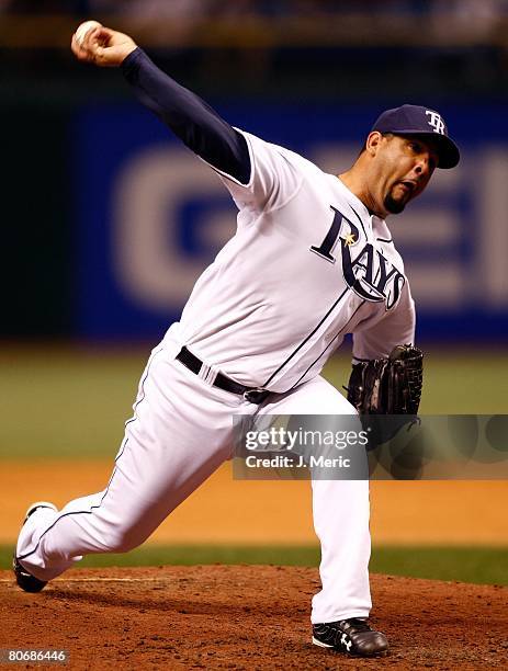 Al Reyes 1,150 Al Reyes Photos & High Res Pictures - Getty Images