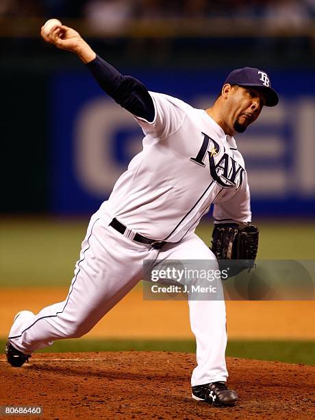 Al Reyes 1,150 Al Reyes Photos & High Res Pictures - Getty Images