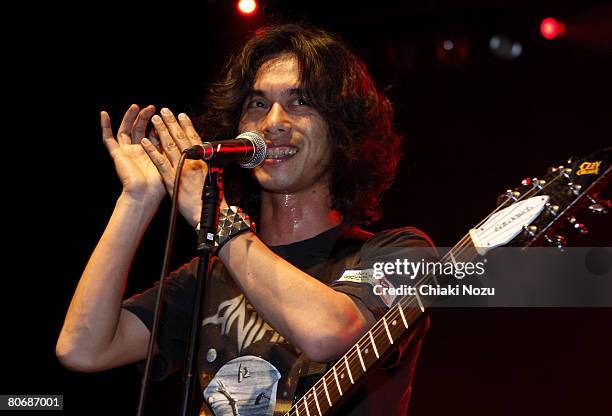 Musician Aki Morimoto of Electric Eel Shock, support act to The Presidents of the United States of America, performs at Astoria on April 15, 2008 in...