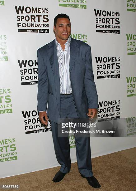 Football player Tony Gonzalez arrives at Women's Sports Foundation's "Billie Awards" held at the Beverly Hilton Hotel on April 15, 2008 in Beverly...
