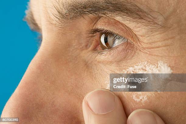 Волосы под глазами - найдено 88 картинок