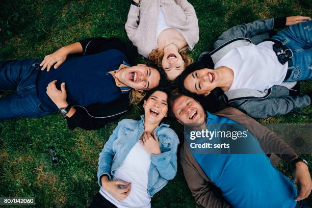 Inverted Friend Inverted Curve Photos and Premium High Res Pictures - Getty Images