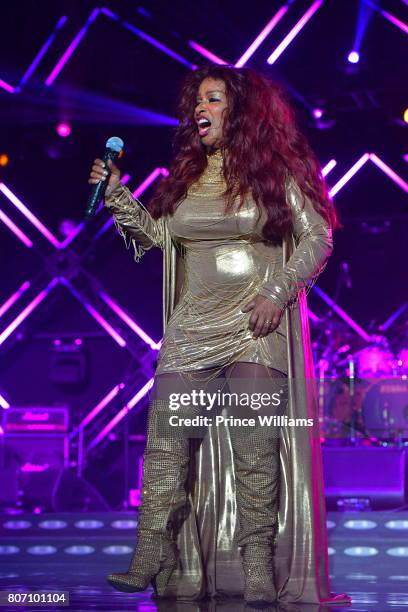 Chaka Khan Prince Photos and Premium High Res Pictures - Getty Images