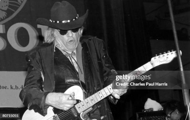 Photo of Doug Sahm at the Blues Estafette, Utrecht, Holland on 11-22-98