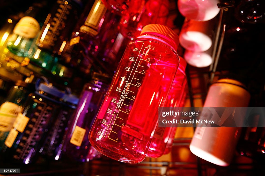 Recent Studies State Chemical In Plastic Liquid Containers Contain Tox