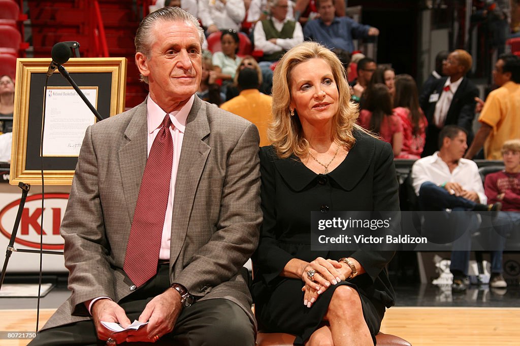 Pat Chris Riley Coach Pat Riley of the Miami Heat and his wife Chris Riley watch the ...