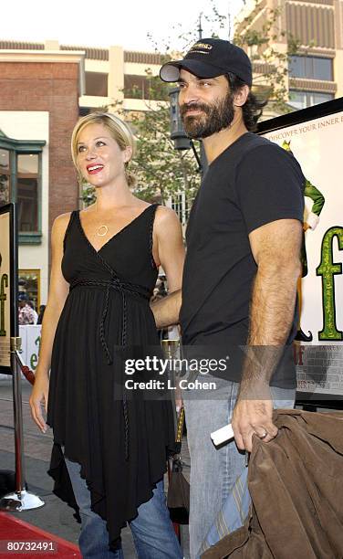 Christina Applegate and husband Johnathon Schaech