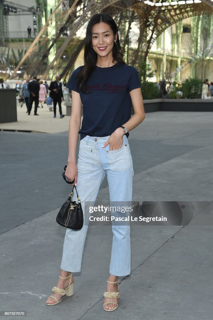 Chanel : Photo Call - Paris Fashion Week - Haute Couture Fall/Winter 2017-2018