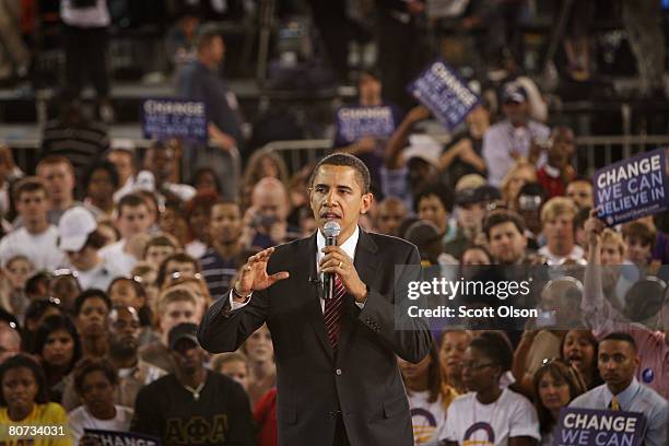 Democratic presidential candidate Sen. Barack Obama of Illinois speaks to supporters gathered for a rally at East Carolina University April 17, 2008...