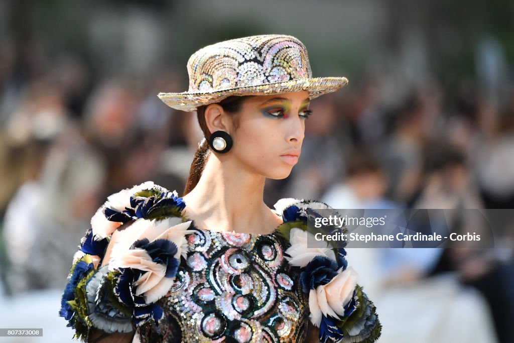 Chanel : Runway - Paris Fashion Week - Haute Couture Fall/Winter 2017-2018