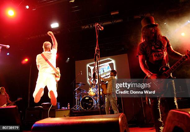 Wayne Slashes 395 Donna Kramer Photos & High Res Pictures - Getty Images