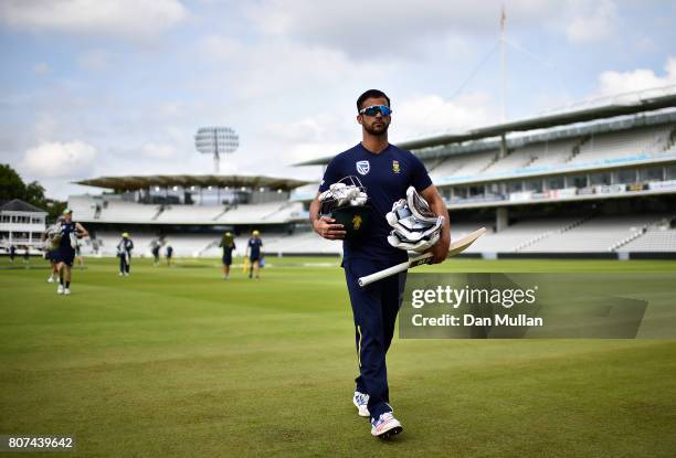 Duminy of South Africa makes his way to the nets during a South Africa Net Session at Lord's Cricket Ground on July 4, 2017 in London, England.