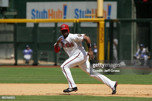 Justin Upton of the Arizona Diamondbacks runs the bases against the Los Angeles Dodgers at Chase Field on April 9, 2008 in Phoenix, Arizona.