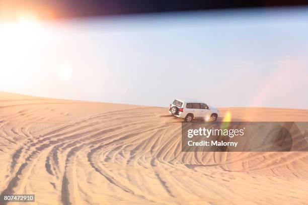 off-road or 4x4 vehicle on a trip in the desert - sahara ray stock pictures, royalty-free photos & images
