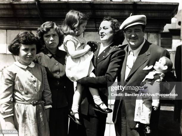 29th June 1950, American comedian Lou Costello, who with Bud Abbott, as Abbott and Costello became one of America's most famous comedy duos, Lou...