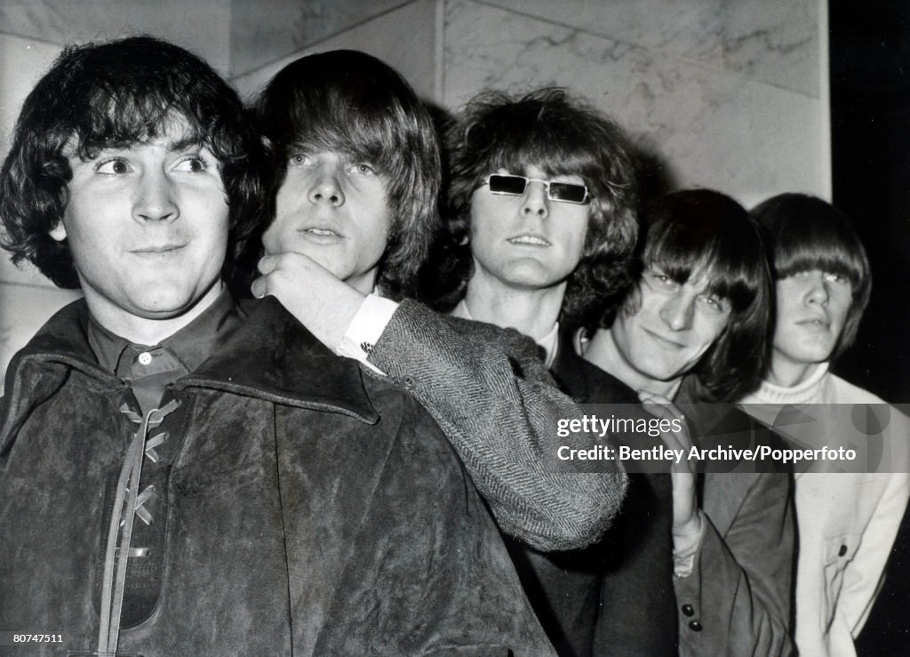 Music Personalities. pic: August 1965. American group "The Byrds" famous for their hit record "Mr Tambourine Man" left-right, David Crosby, Chris Hillman, Roger McGuinn, Gene Clark, Michael Clark.
