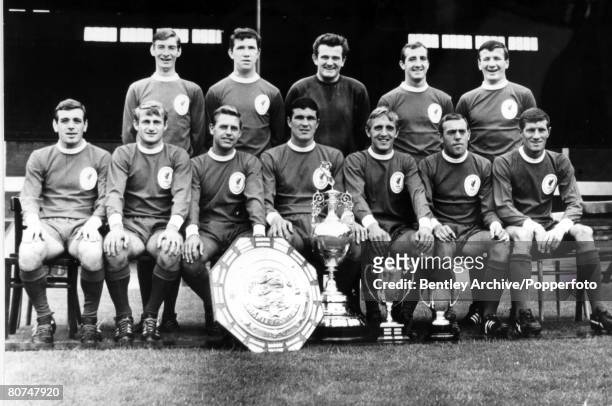 Liverpool FC, League Champions 1965-1966, Back row, left-right, Geoff Strong, Chris Lawler, Tommy Lawrence, Gerry Byrne, Tommy Smith, Front row,...