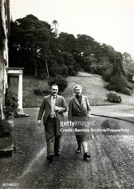 Literature, Personalities, pic: January 1946, English crime writer Agatha Christie pictured with her husband Prof, Max Mallowan outside their home,...
