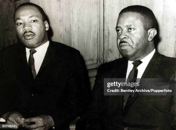 Civil Rights, America, 21st September 1964, Rev, Ralph Abernathy who succeeded the assasinated Dr, Martin Luther King, sitting with Dr, King at a...