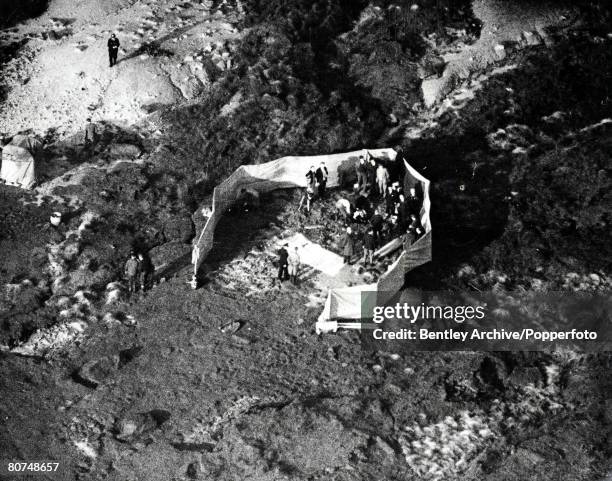 22nd October 1965, A view from the air shows the Police conference behind the canvas screen alongside the moorland grave where the body of John...