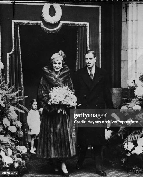 The wedding of HRH,The Duke of Kent to HRH, The Princess Marina of Greece, The Duke and Duchess of Kent pictured leaving Paddington Station to start...