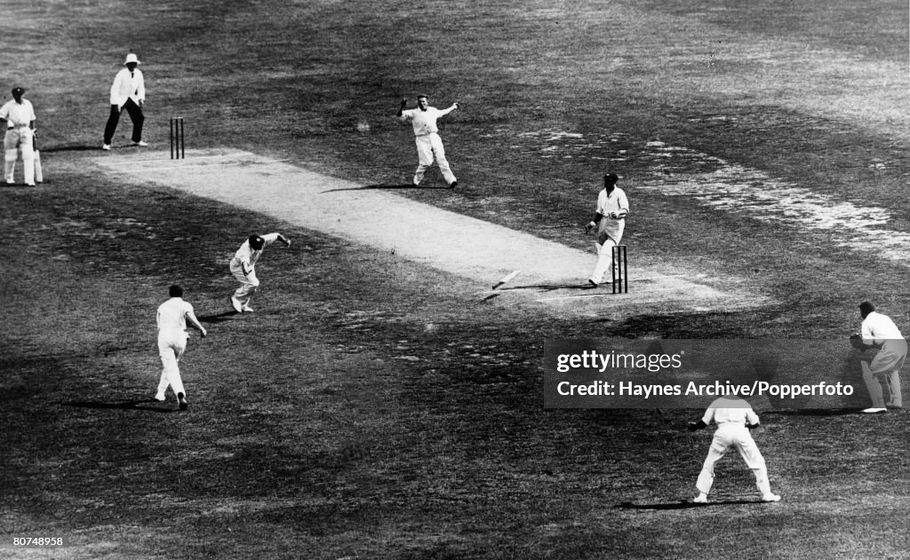 Sport Cricket. pic: January 1933. Adelaide. 3rd Test Match. England beat Australia by 338 runs. Australia batsman Bill Woodfull loses his bat whilst playing a delivery from England fast bowler Harold Larwood during the infamous "Bodyline" series.
