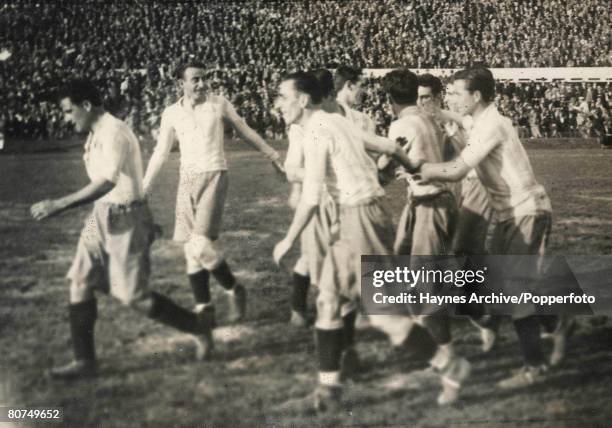 Football, 26th July 1930, Estadio Centenario, Uruguay, World Cup Finals, Semi-Final, Argentina 6 v USA 1, The delighted Argentinian players celebrate...