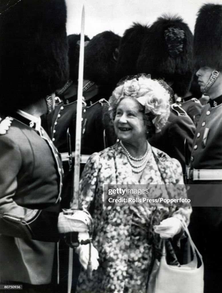 British Royalty Montreal, Canada. pic: 27th June 1974. HM. Queen Elizabeth the Queen Mother smiling as she inspects a guard of honour made up of the 2nd Battalion Royal Regiment. She was in Canada to present the Queen's colours to the Black Watch Regimen