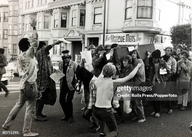 Social History, San Francisco, California, USA, 6th October 1967. More than 100 hippies hold rites celebrating the "Death of the Hippie" as they...
