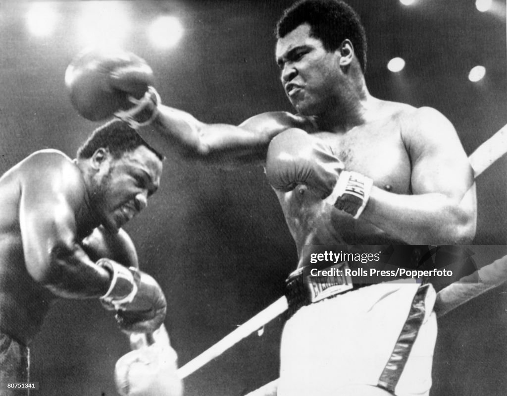 Sport Boxing. Manila, Philippines. pic: 1st October 1975. World Heavyweight Championship. The "Thrilla in Manila". Seventh Round. Heavyweight Champion Muhammad Ali, right who beat challenger Joe Frazier on a TKO. in the 14th round.