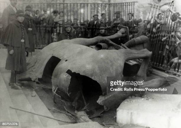 War and Conflict, Spain, Post Spanish Civil War, pic: 21st April 1931, The equestrian statue of King Philip III of Spain destroyed by a mob who were...