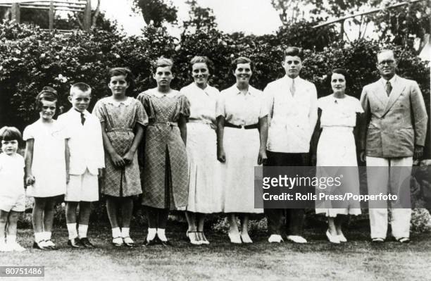 Politics, Personalities, pic: 1934, The famous American political family, the Kennedy's, Left-right, Edward, Jeane, Robert, Patricia, Eunice,...
