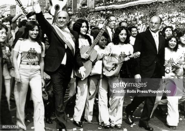 Politics, Personalities, pic" 1976, Mexico City,Jose Lopez Portillo waves to the crowd after becoming the 60th President of Mexico at innaugural...