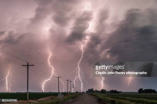 electric storm in tornado alley - extreme weather stock pictures, royalty-free photos & images