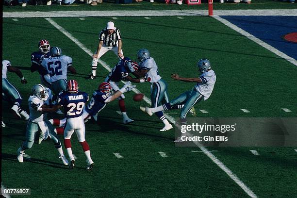 Stephen Tasker Steve Tasker Photos and Premium High Res Pictures - Getty Images