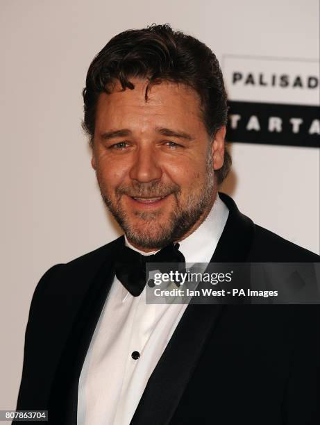 Russell Crowe arriving for the amfAR Cinema Against AIDS 2010 fundraiser at the Hotel Du Cap, Eden Roc, Cap D'Antibes during the Cannes Film Festival