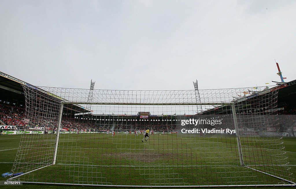 FC Twente v Willem II - Dutch Premier League