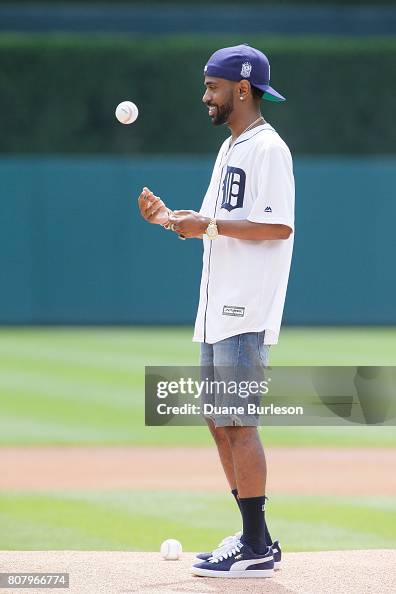 Sean Anderson Rapper Detroit native and rapper Big Sean, real name Sean Anderson, tosses a ...