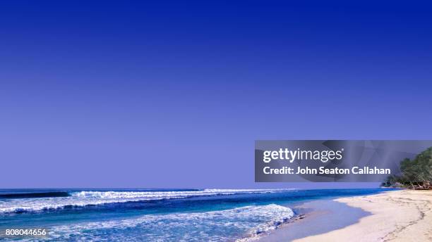 ocean waves in the andaman islands - india andaman wave stock pictures, royalty-free photos & images