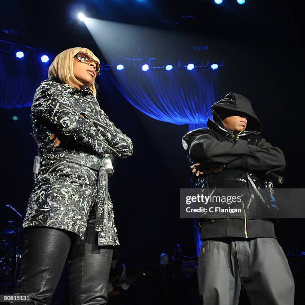Mary The Rapper 13 Jay Z And Mary J Blige Live In Concert Photos & High Res Pictures ...