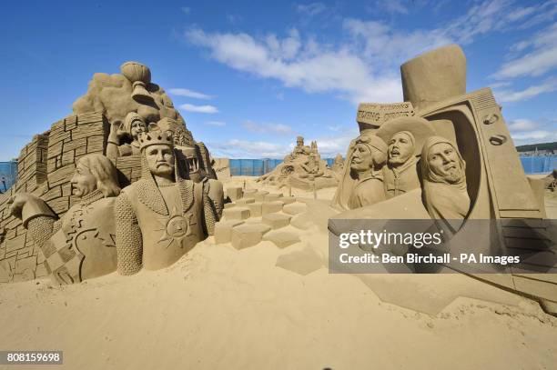 Moti Python Cast 322 Monty Python And The Holy Grail Stock Photos, High-Res Pictures ...