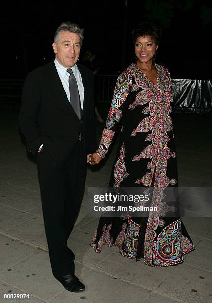 Actor Robert De Niro and Grace Hightower arrive at the 7th Annual Tribeca Film Festival - Vanity Fair Party at the State Supreme Courthouse on April...