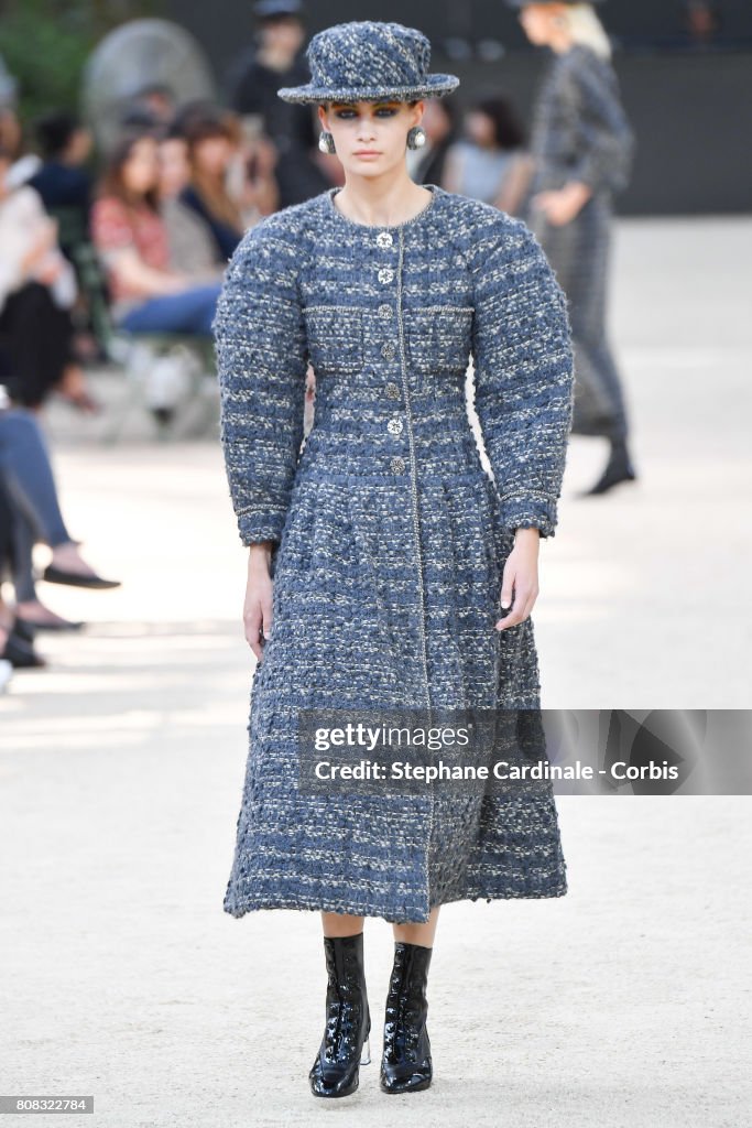 Chanel : Runway - Paris Fashion Week - Haute Couture Fall/Winter 2017-2018