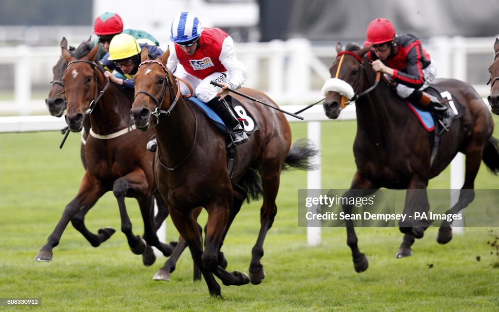 Horse Racing - Fourth Annual CAMRA Beer Festival - Day Three - Ascot Racecourse