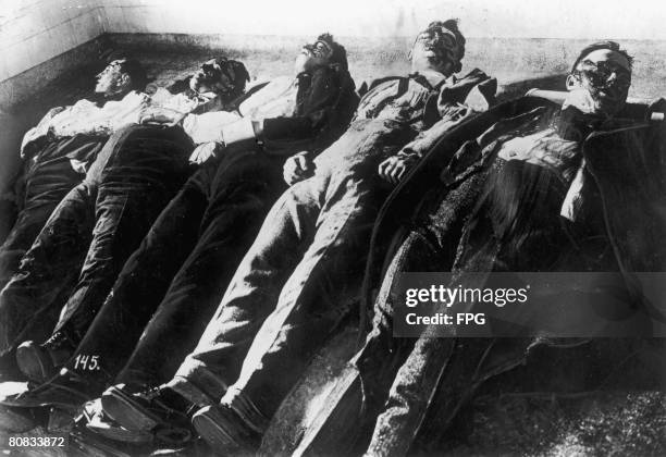 Five victims of the Saint Valentine's Day Massacre in Chicago, 14th February 1929. Five members of gangster Bugs Moran's gang were shot dead at the...